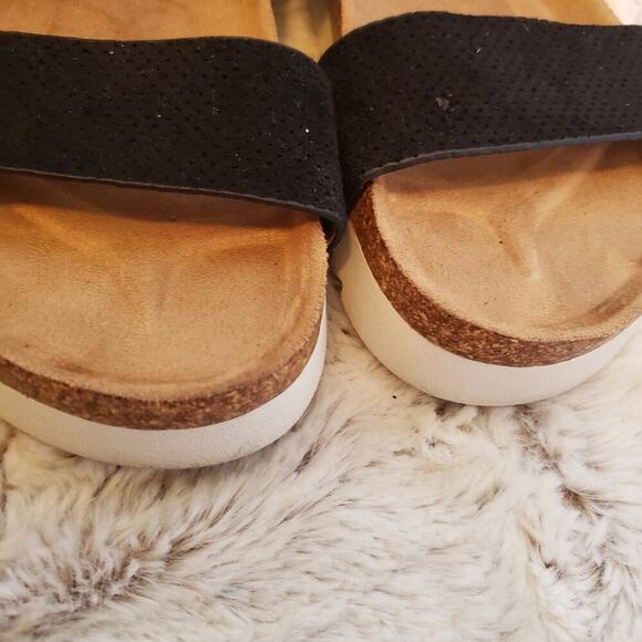 BARETRAPS SLIP ON BLACK SANDALS SIZE 6.5 - Picture 4 of 6